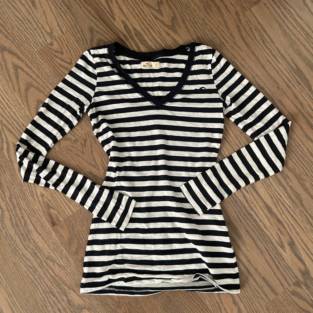 Vintage Hollister Navy Stripped V-Neck